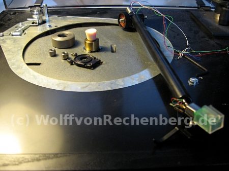 Rega RB300 demontiert